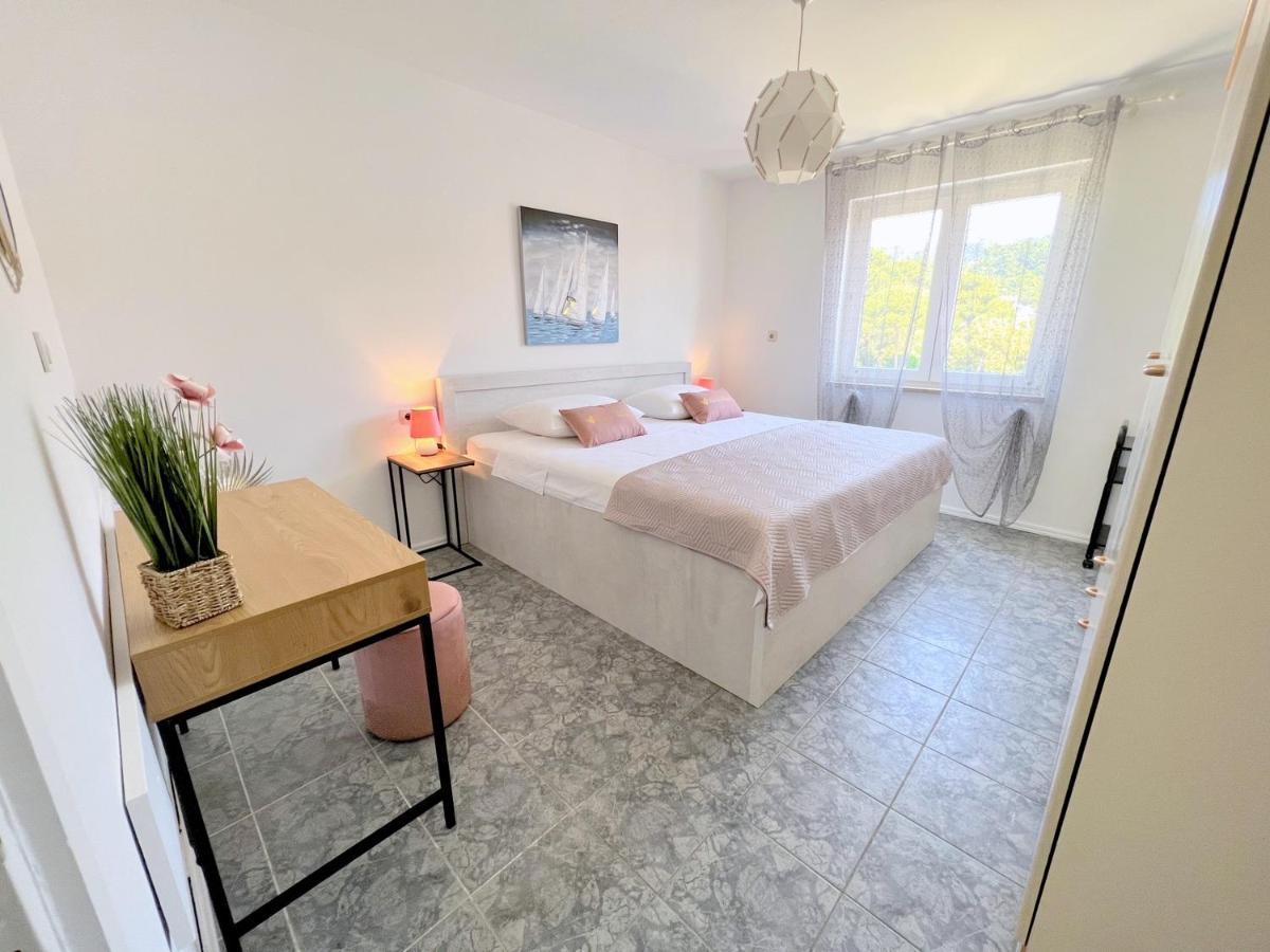 Rab City Apartment Greeny راب المظهر الخارجي الصورة